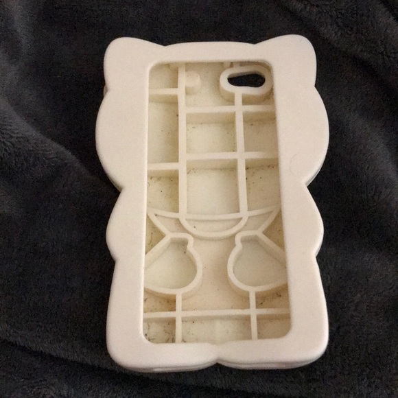 Hello Kitty Iphone SE/5s Phone case - Picture 3 of 3